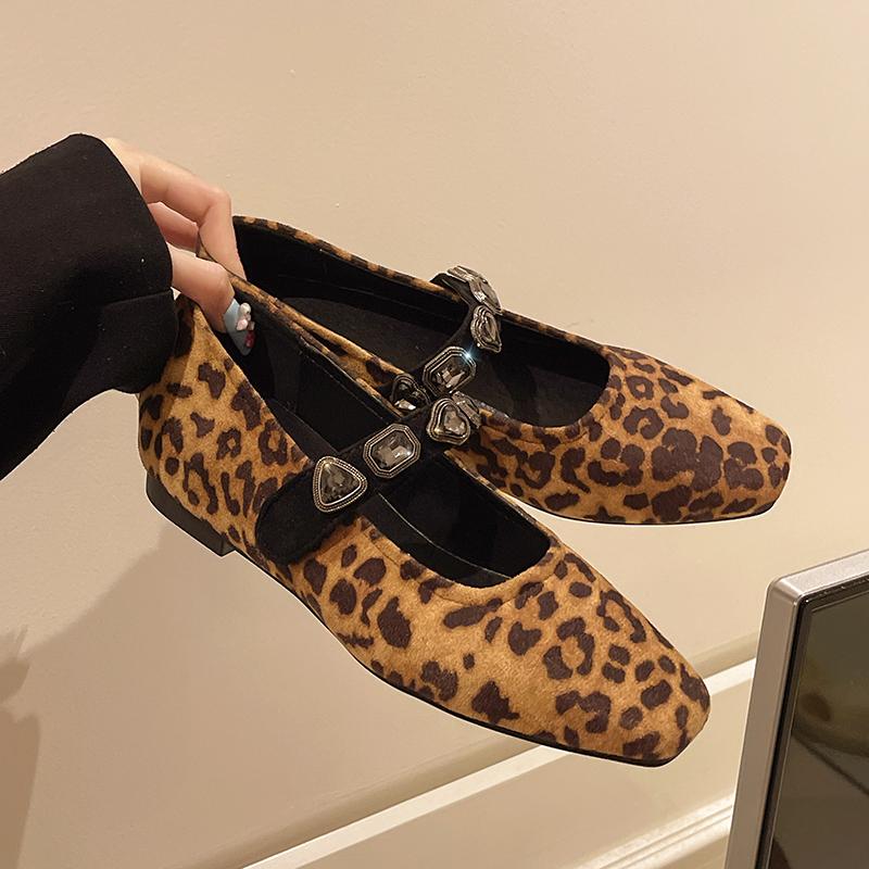 

Модная весенняя новая обувь на низком каблуке, женские туфли с квадратным носком и неглубоким вырезом, из замши, с хрустальной пряжкой, на мягкой подошве, нескользящие, с низким верхом 42 цветной печати леопарда