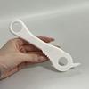 Abridor de Latas Seguro para las Manos Impreso en 3D Herramienta de Agarre Fácil para Apertura Sin Esfuerzo Previene Cortes PLA Gadget de Cocina Moderno