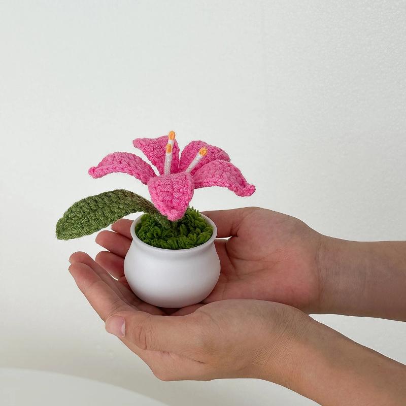 Flowers Hand-Knitted Lily Potted Delicate Crochet Woven Flowers Pot Gift Room Home Decoration