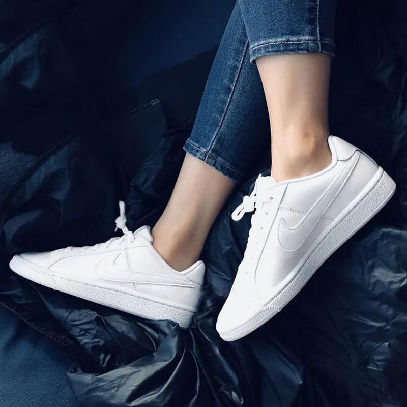 Nike Court Royale 'Triple White' GS Sneakers 833535-102