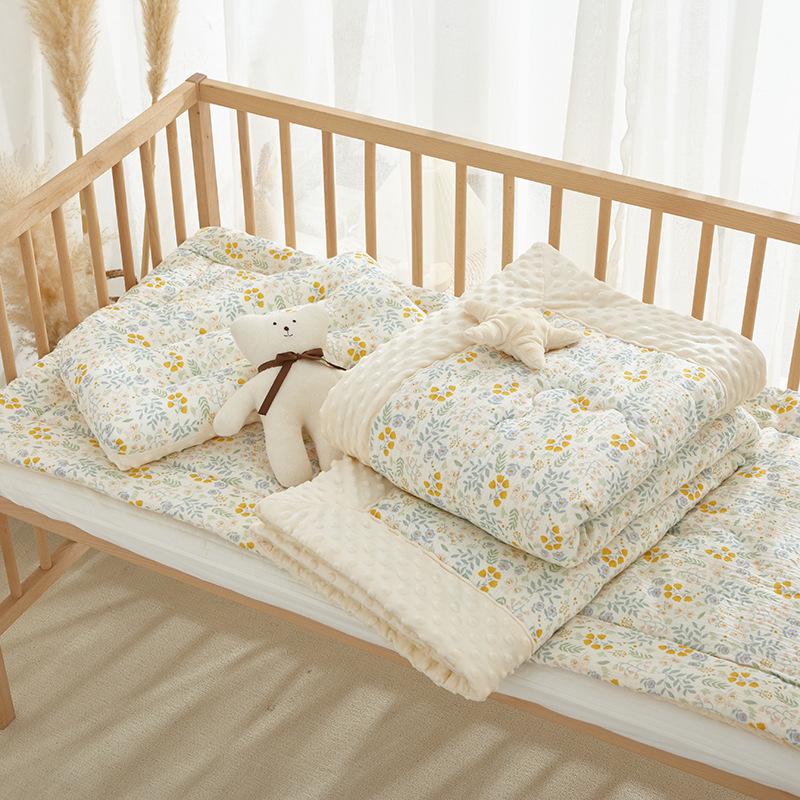 Set de lenjerie de pat pentru copii de grădiniță Clasa A: Plapumă, Pătură, și Pernă