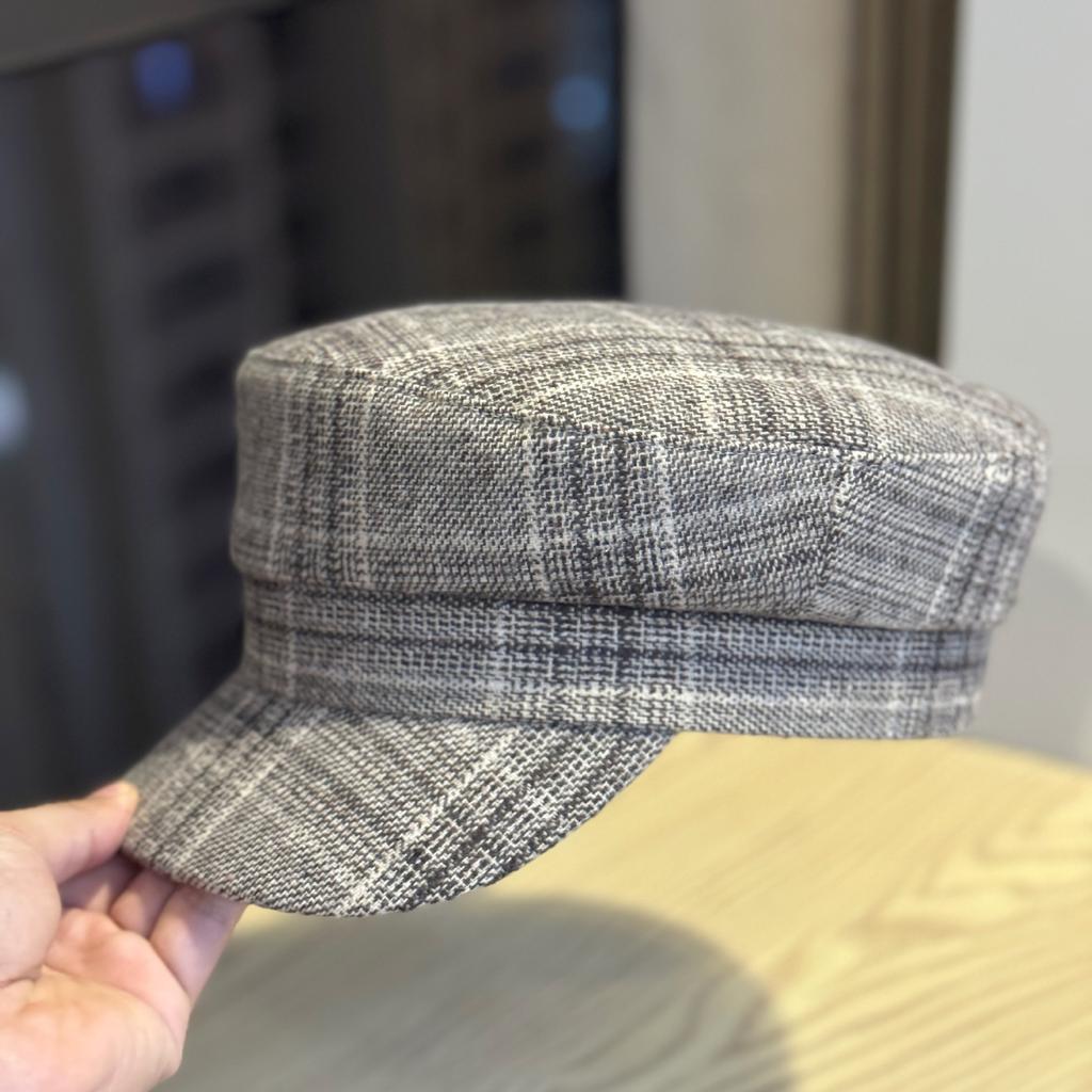 Korean Style Simple Octagonal Hat for Women  Fashionable and Versatile Flat Top Peaked Hat Spring and Autumn New Retro Houndstooth Plaid Painter's Hat