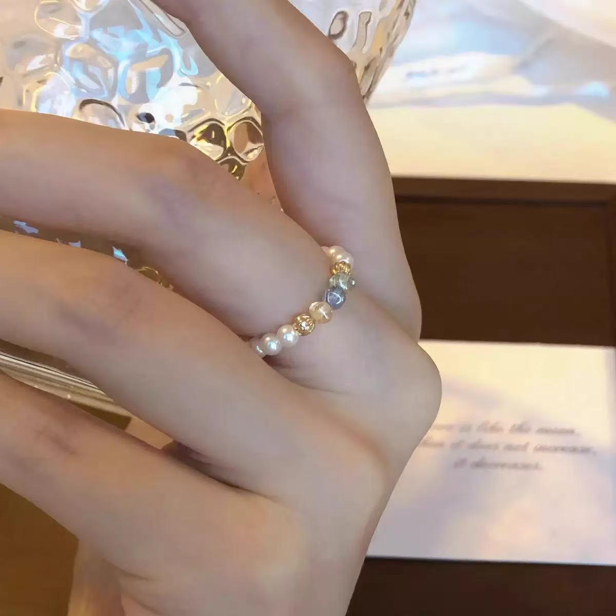 French Chic Colorful Pearl Ring - Lightweight, Glossy, and Sophisticated