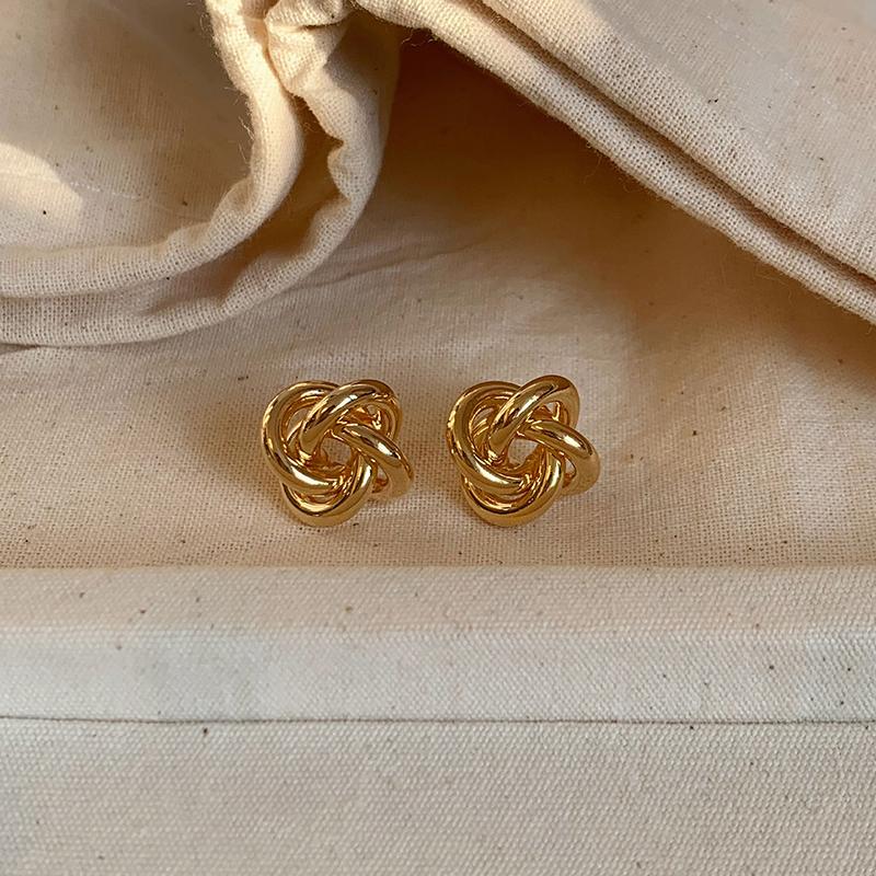 Rock Smooth Small Metal Knot Twist Flower Earrings Fashion Punk Geometry Creative Jewelry Gift