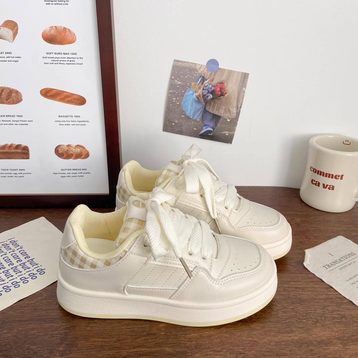 

Маленькие белые туфли женские 2025 новая весенняя мода универсальная платформа повседневная обувь студенческие кеды обувь хлеб 40 бежевый