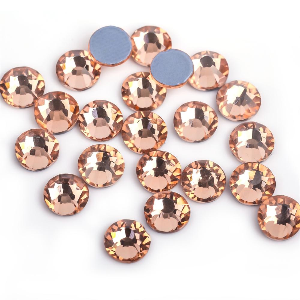SS6-SS30 40 Farben Crystal AB Better DMC Hot Fix Strasssteine, Glas-Strasssteine zum Aufbügeln, zum Nähen und für Stoffdekorationen