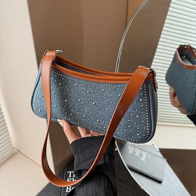 Summer Niche Bag Women's New Versatile Messenger Bag Fashion Shoulder Underarm Small Square Bag