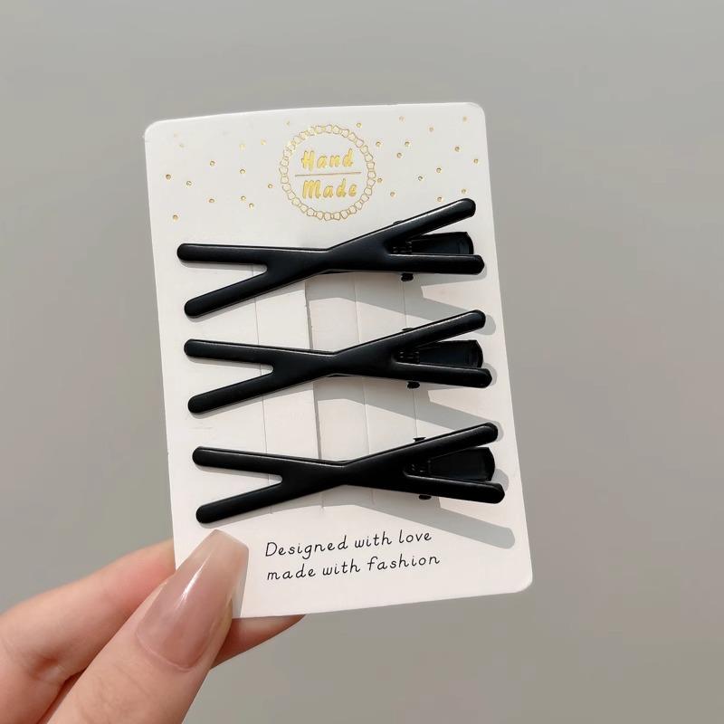 Elegant Black Metal Hair Clip for Women - Forehead, Bangs, Duckbill Style