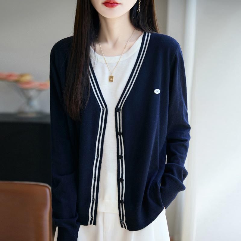 2026 Autumn Women's Color Block V-neck Wool Knit Cardigan.