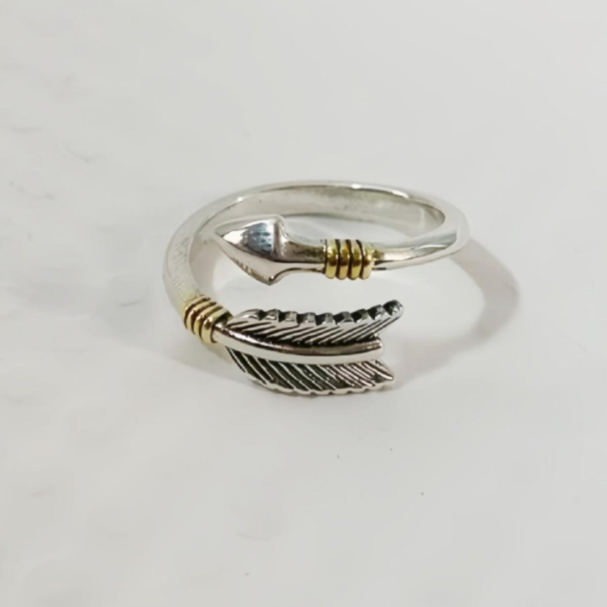 Retro Cupid s Arrow Couple Rings