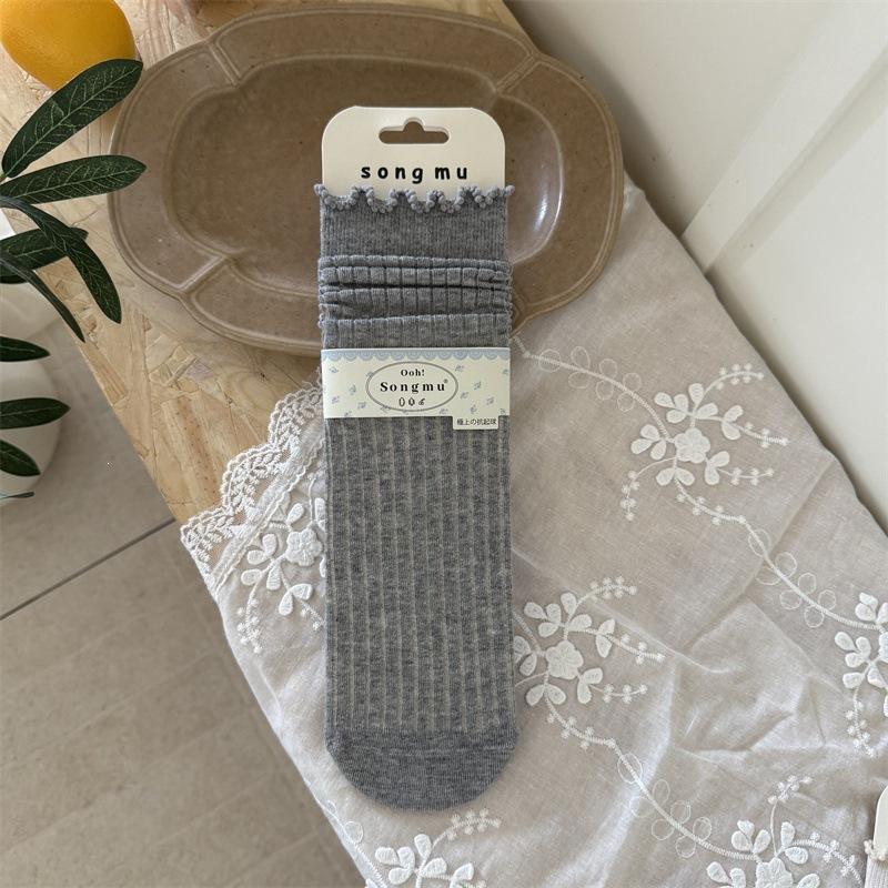 Sock-style Vertical Stripe Cake Edge, Mid-length Women's Socks, No-knit Small Bud Edge, Pile-up Socks, Spring