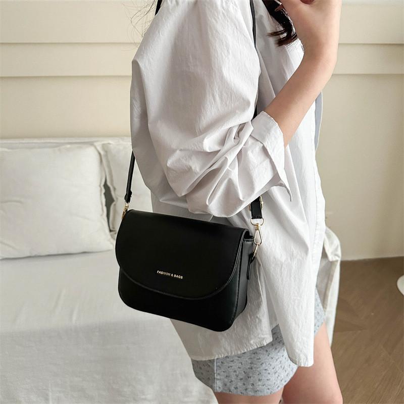 Korean Style Casual Crossbody Bag For Women 2024 Trendy Small Shoulder Bag