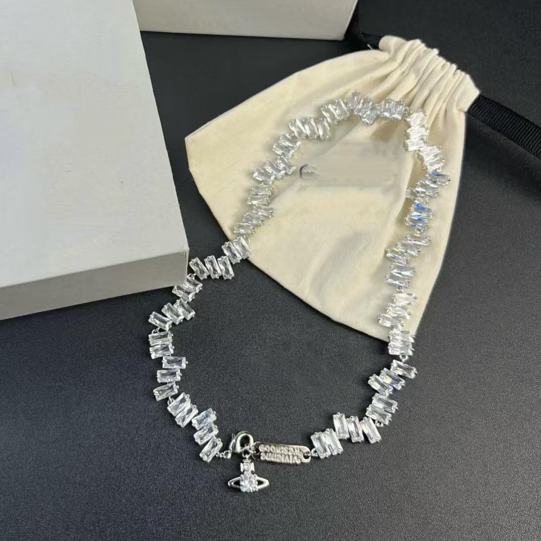 Неправильный циркон Императрицы-вдовы Сатурн Набор ювелирных изделий: Ожерелье, Браслет, Серьги - Женские, Легкая Роскошь, Полностью Алмазные, Модные.