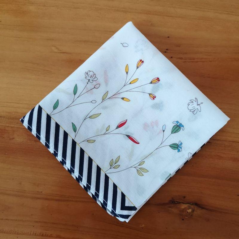 

Портативный носовой платок из чистого хлопка для вытирания пота, впитывающий, романтичный подарок на выпускной сезон, маленький квадратный платок, носовой платок в китайском древнем стиле, тренд Flowers and plants flying: White