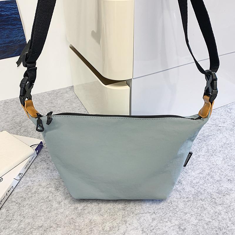 New Messenger Bag Men's and Women's Large-capacity Solid-color Portable Dumpling Bag Literature and Art Student Shoulder Bag