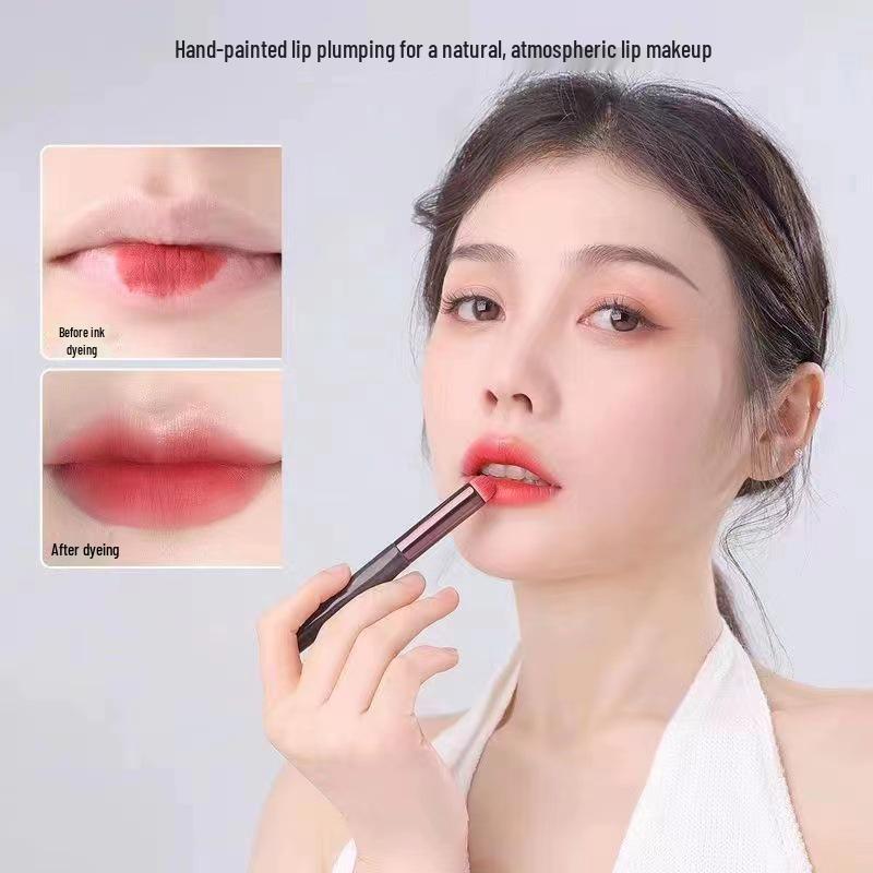 Multifunktionaler Lippenpinsel mit runder Spitze zum matten Verblenden und für Detailarbeiten mit Concealer - Tragbares und stilvolles Make-up-Werkzeug.