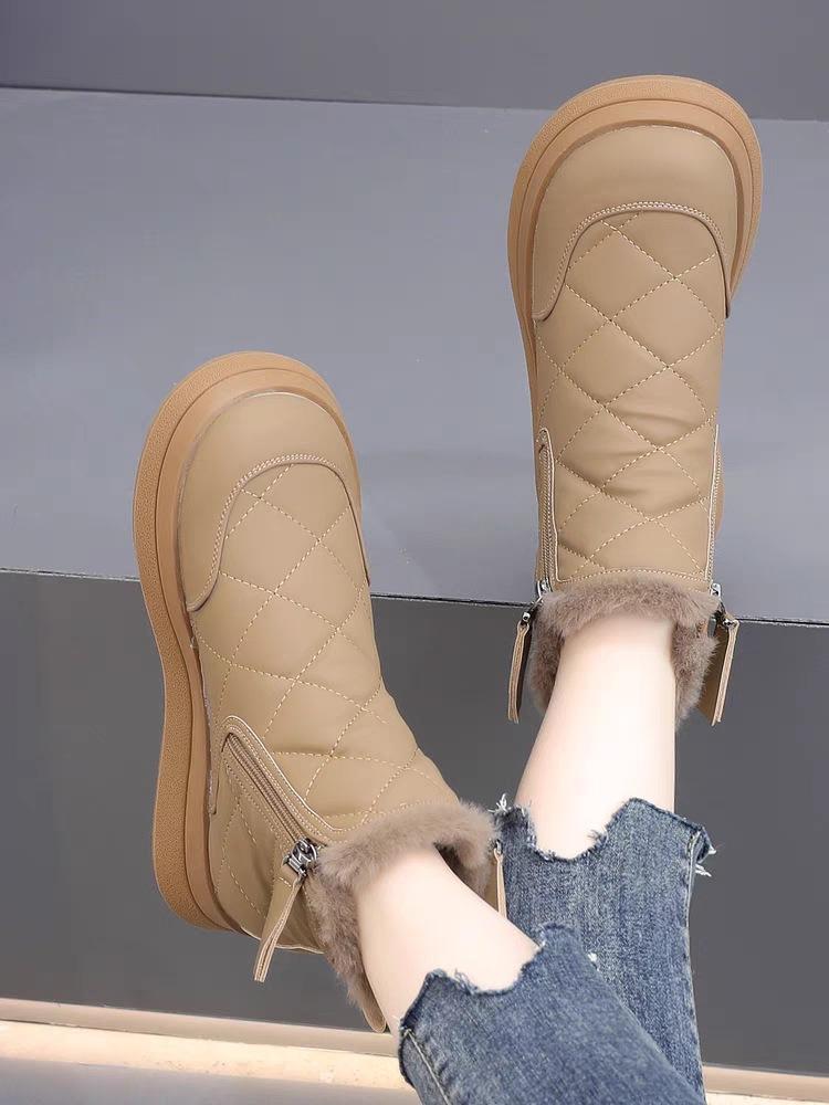 Popular Foreign-style Snow Boots Women's Winter 2025 New Velvet Thickened Northeast Cotton Shoes Waterproof, Non-slip and Warm Short Boots