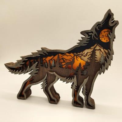 Ornamento Totem Lupo in Legno – Decorazione Natalizia Intagliata Creativa