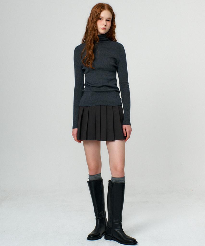 RAVEROUS Basic Turtleneck Knit_Charcoal