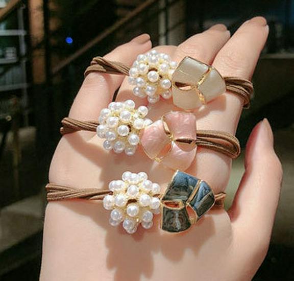 Exquisite Rhinestone Four-Leaf Clover Hair Tie - High Elastic Ponytail Rubber Band