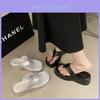 Stylish Summer Women's Flip Flops With Thick Sole For Elevated Comfort And Trendy Look