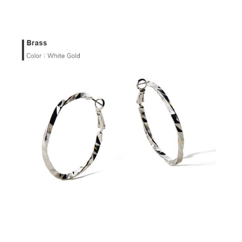 Tani By mineTani Cut Hoop Earring Ms4e119o
