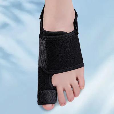 Bunion Corrector Big Toe Separator with Adjustable Strap Big Toe Straightener Breathable Hallux Valgus Brace for Foot Care