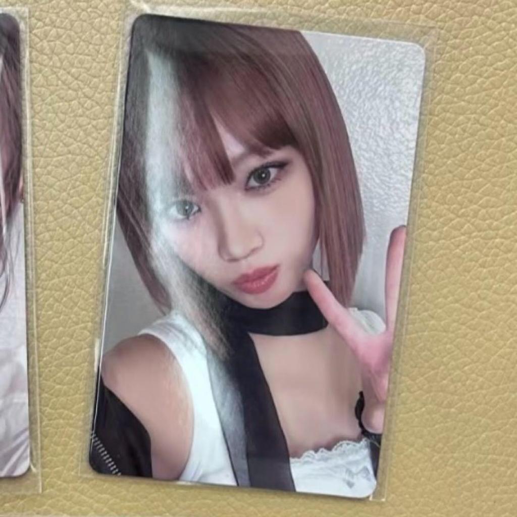 [USED] Lu Seraphim Chaewon CRAZY idoustage Limited Trading Card B