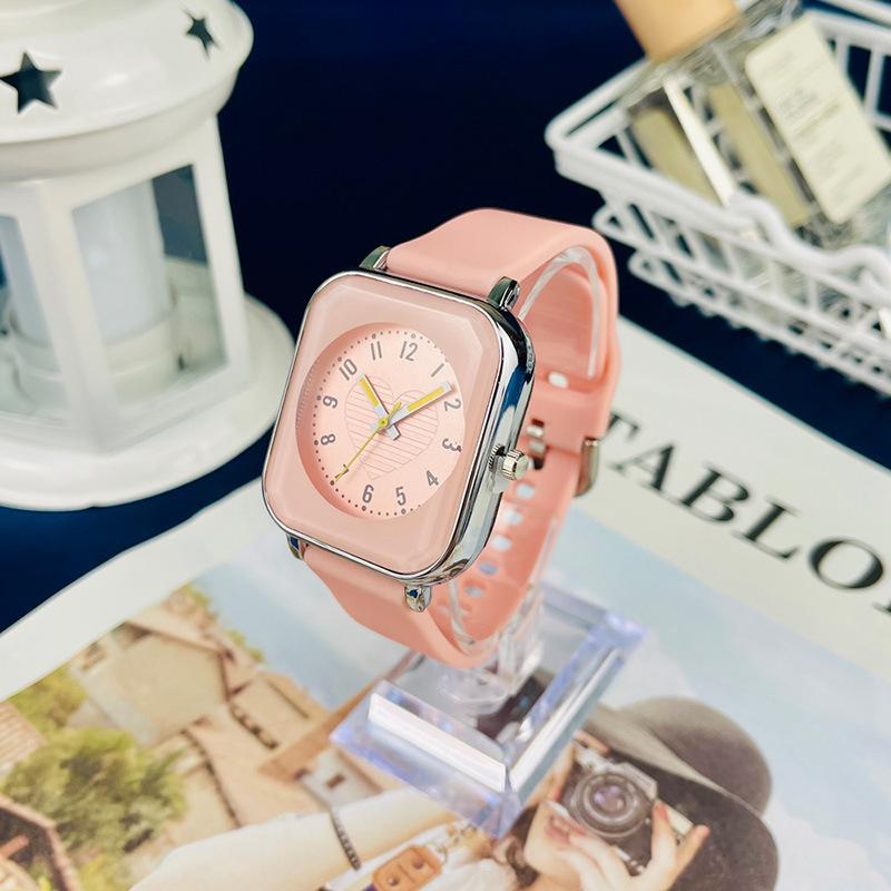 JYL Couple Watch Silicone Heart Square Casual Strap