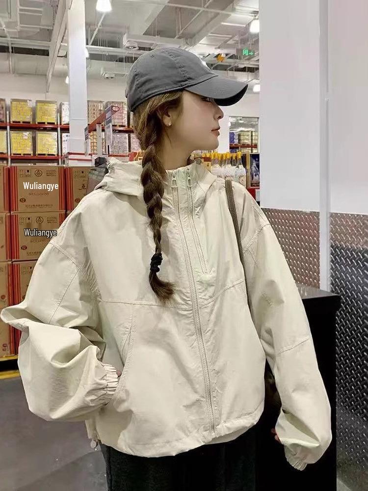 Women's Unique Hooded Windbreaker Jacket - Stylish and Loose Fit for Spring and Autumn 2025.