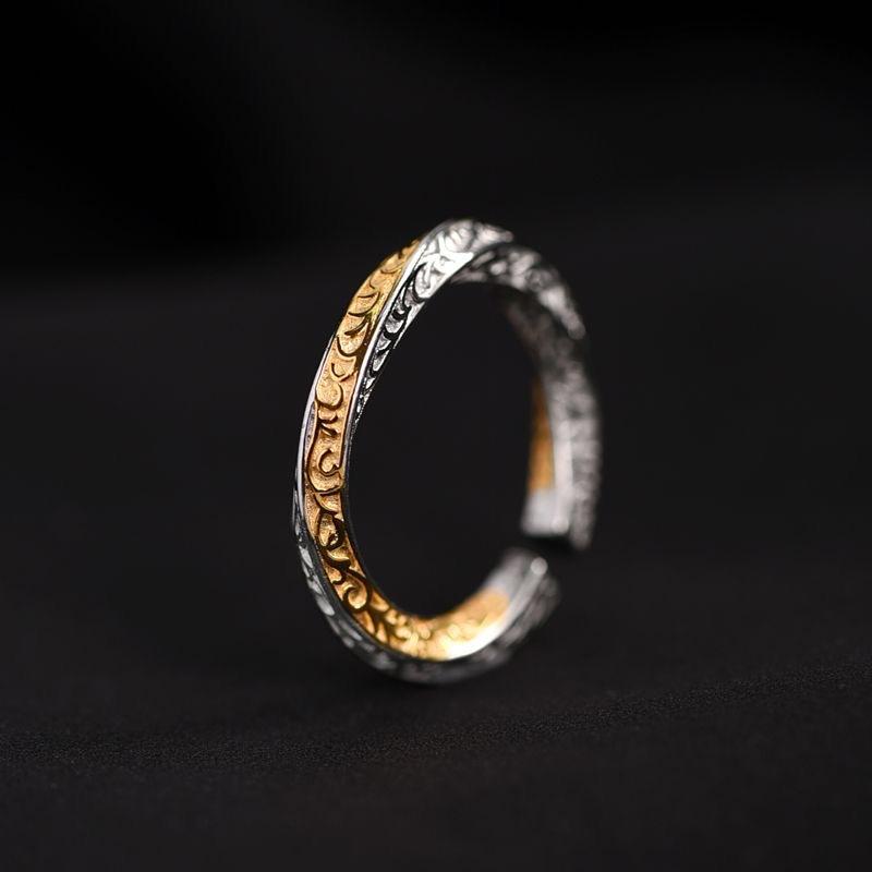 Vintage Mobius Ring With Two Tone Acanthus Pattern Unisex Adjustable Band Retro Artistic Fashionable Versatile Jewelry