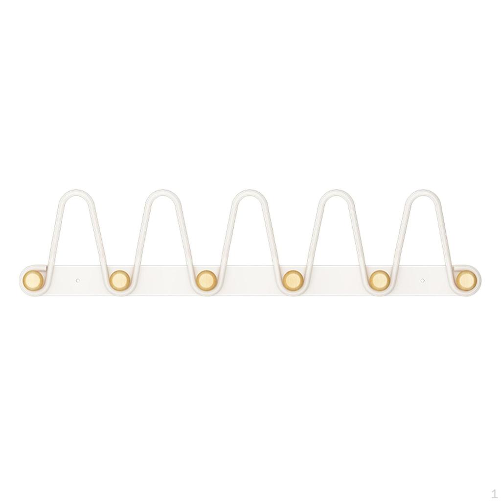 Elegantní dřevěné nástěnné háčky pro organizaci domácnosti