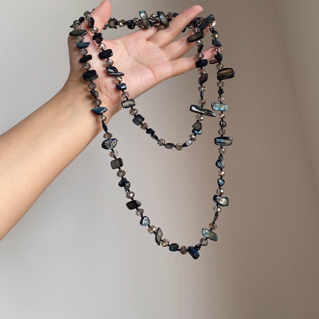 Turquoise Oval Beaded Necklace – Ethnic, Colorful, Retro Clavicle Chain for Women.