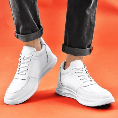 Weiße Sportschuhe aus Leder mit dicken Sohlen für formelle Kleidung im Freien für Herren, unsichtbare Innenhöhenerhöhung, Freizeitschuhe aus Leder