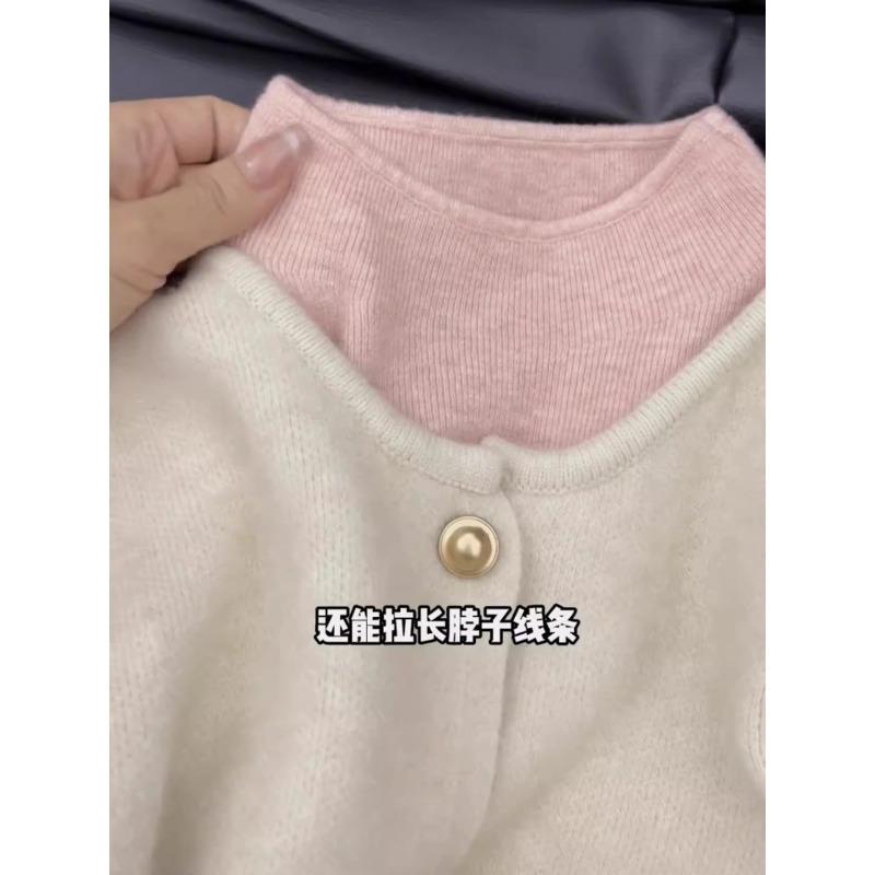 Small gold buckle vest stacked inside semi-turtleneck knitted sweater autumn and winter warm sweater women's fashion two-piece set