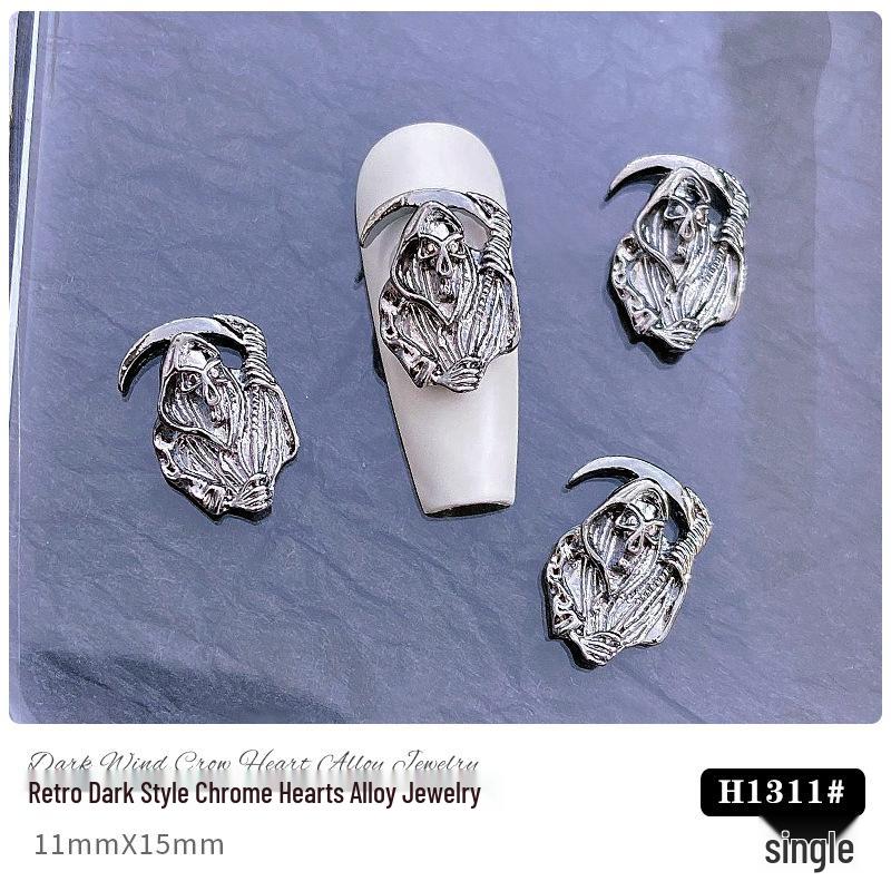 

Темный стиль сплав нейл-арт: Chrome Hearts, Хэллоуинский череп, Цепочка с подвесками в виде креста и сердца со стразами