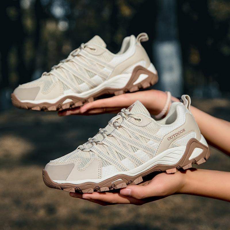 Hiking Shoes, the Same for Men and Women, 2025 Spring and Summer New Women's Outdoor Sports Shoes, Non-slip Hiking Shoes, Breathable 39-46