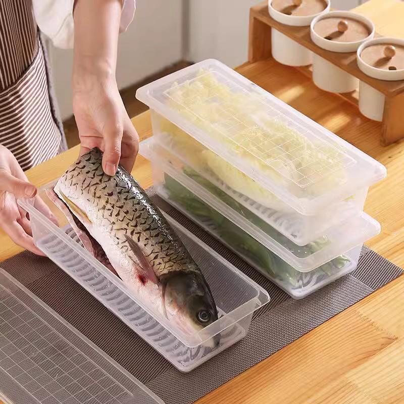 Refrigerator Storage Box with Lid for Meat, Fish, and Fresh Produce - Odor-Resistant and Partitioned.