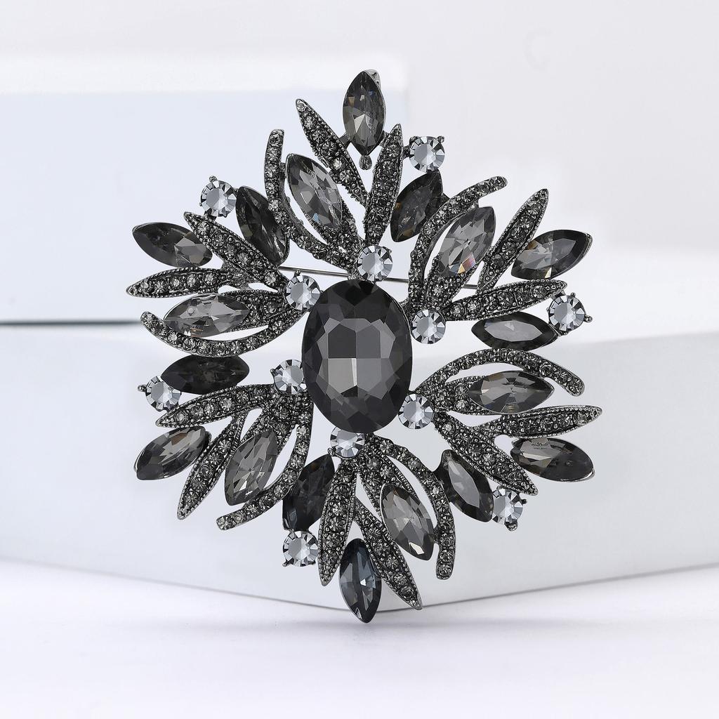 Women Glass Brooch Rhinestone Shining Boutique Decoration Badges Pins
