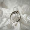 Серебряное кольцо с фианитами, вес изделия 1,83 гр (2209386)