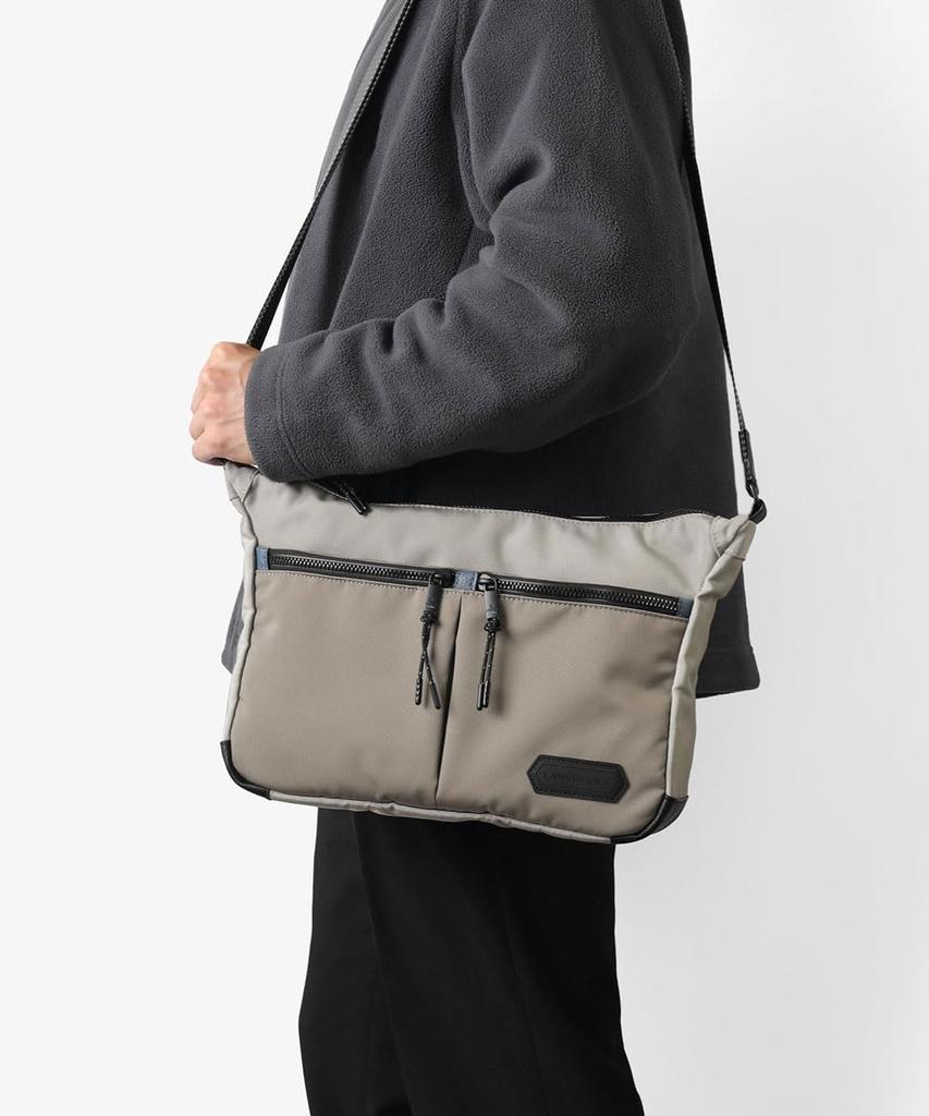 En Phrase Shoulder Bag for Men 527102 [LANVIN Bleu] (Beige) No.