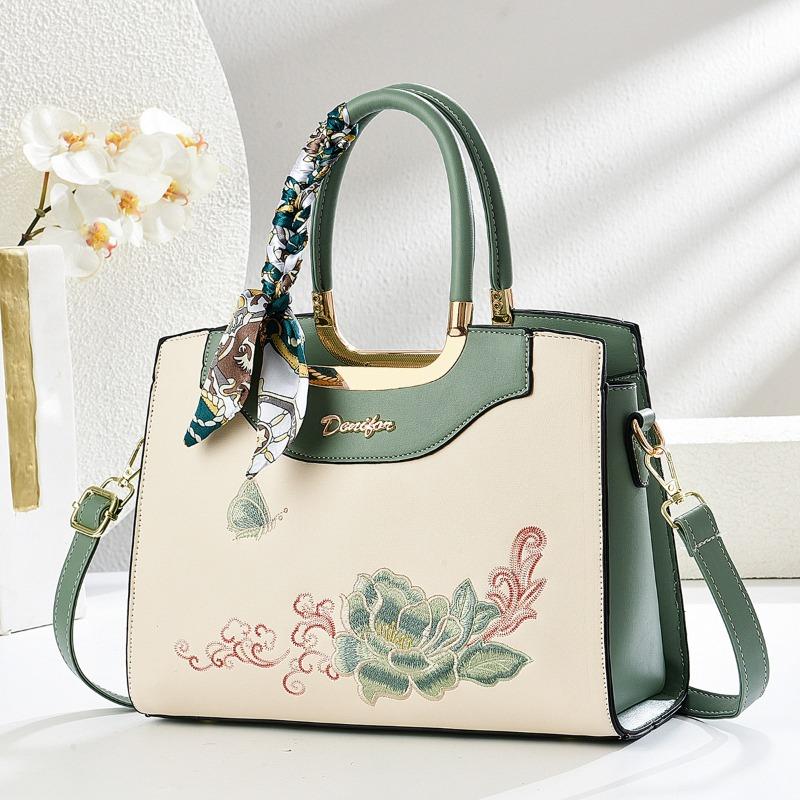 Mom gift with cheongsam Chinese national style embroidered bag new atmospheric women's bag crossbody bag mother-in-law handbag women
