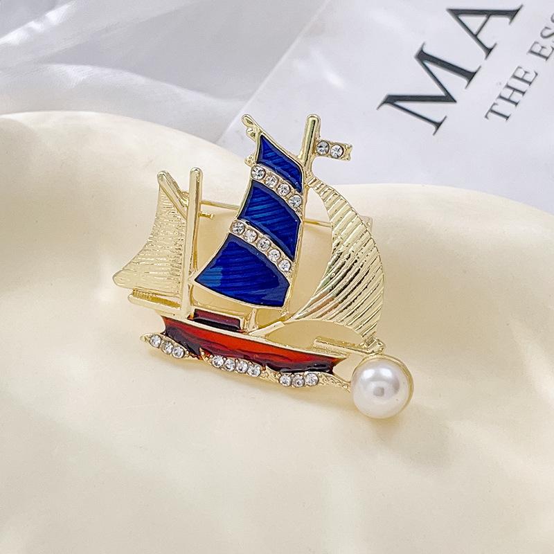 Exquisite Rhinestone Blue Sailboat Brooches For Women Men Elegant Luxury Pearl Boat Brooch Pins Office Party Jewelry Gifts