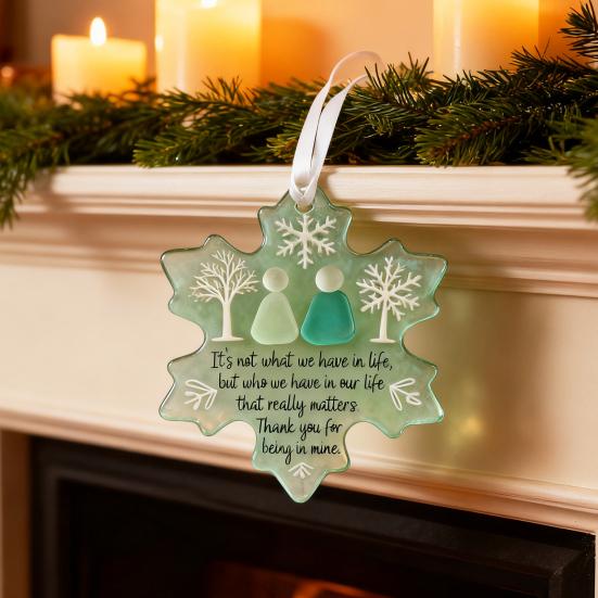 Snowflake-Shaped Sea Glass Friendship Decor Handmade Sea Glass Art Christmas Ornament Coastal Friendship Keepsake for Best Friends