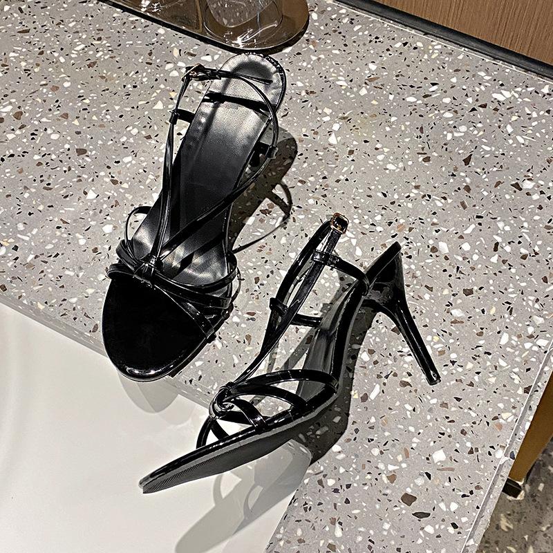 

2025 summer Internet celebrities new one-word buckle temperament high heels women s fine heels beautiful nude strap sandals versatile 40 чёрный