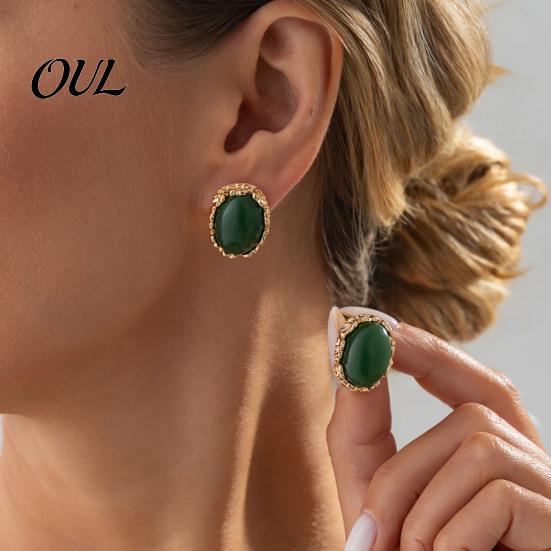 Hypoallergenic Feel Earrings 1 Pair Vintage Oval Stud for Women, Retro Statement Commuter Accessories Office Gemstone Earrings, Gold Frame Chunky