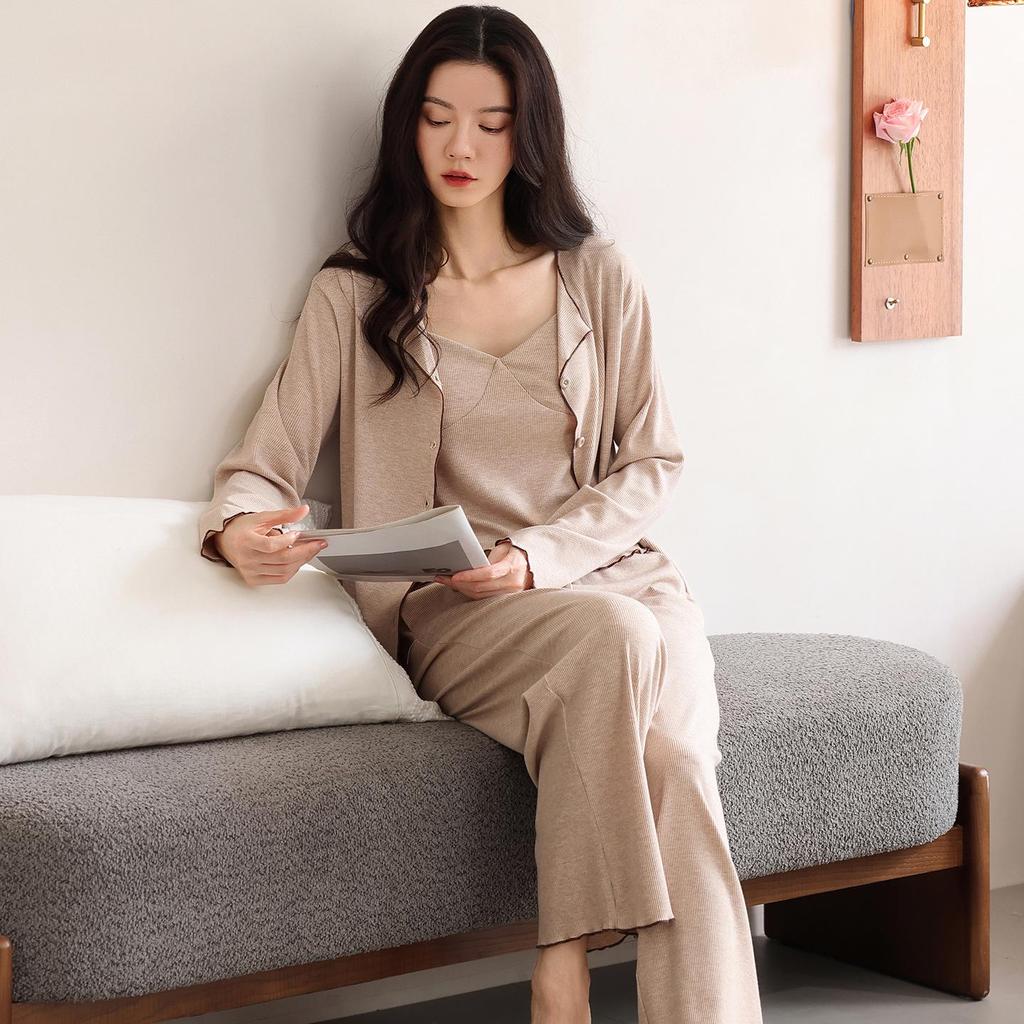 Women's Modal Long Sleeve Pajama Set with Bra Pads, Camisole, and Pants, Fall/Winter 3-Piece Set, Suitable for Outdoors.