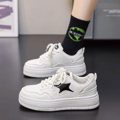 Muffin zool ster kleine witte schoenen dames Koreaans voorjaar nieuw veelzijdig klein sportief verhogend casual board schoenen tide
