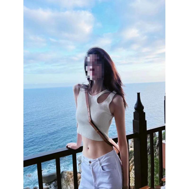 In Stock: 2024 Spring/Summer He Sui Celebrity Style White Knit Sleeveless Vest with Subtle Cutouts for Women