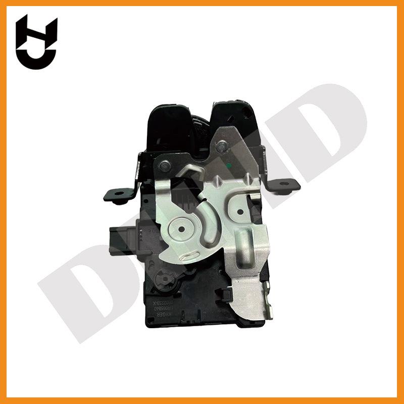 Part Numbers LR088570, LR065840, and LR085286 fit the 2015 Land Rover Discovery Sport tailgate lock mechanism.